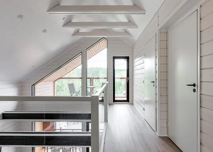 Luxus Helmi 3 - 23 Hloe, Golf