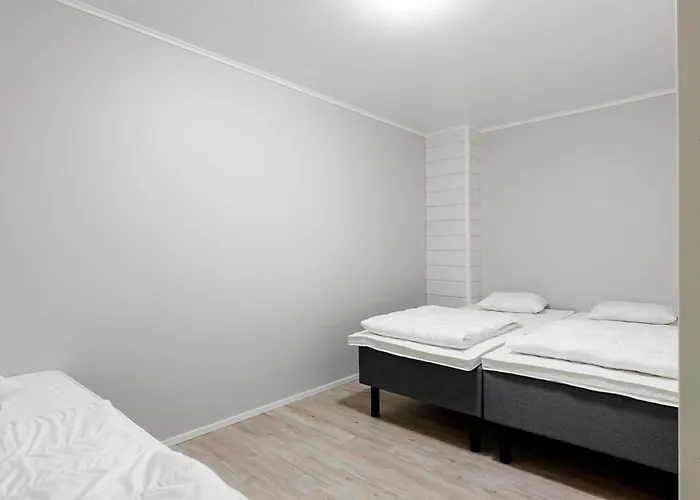 Luxus Helmi 3 - 23 Hloe, Golf